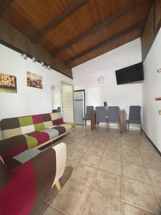 הוילה Vingláfia Philip & Vivian'S House מראה חיצוני תמונה